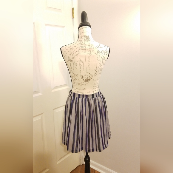 Purple/lavender striped skirt by Richard Chai for Target - Picture 3 of 8